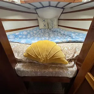  Bateau-hôtel Experience Fantastique De Berce Par La Pres De Barcelona